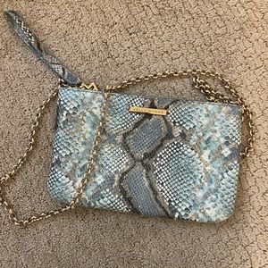 Kelly Wynne Risky Biz Wristlet/Crossbody in blue snakeskin